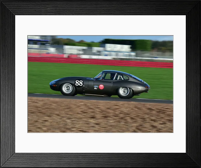 Framed Print : CM32 3926 Richard Kent, Chris Ward, Jaguar E-Type Framed Print : CM32 3926 Richard Kent, Chris Ward, Jaguar E-Type