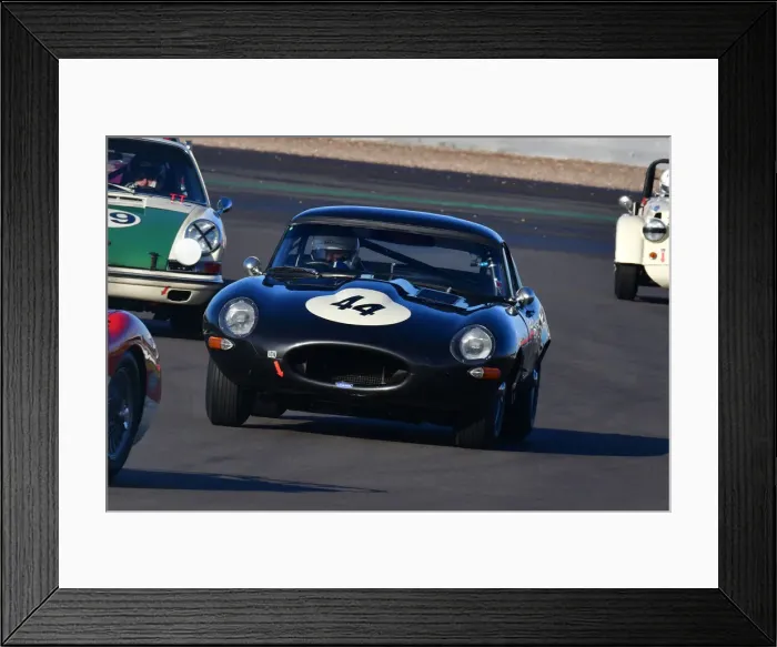 Framed Print : CJ10 2545 Simon Drabble, Julien Draper, Jaguar E-Type Framed Print : CJ10 2545 Simon Drabble, Julien Draper, Jaguar E-Type