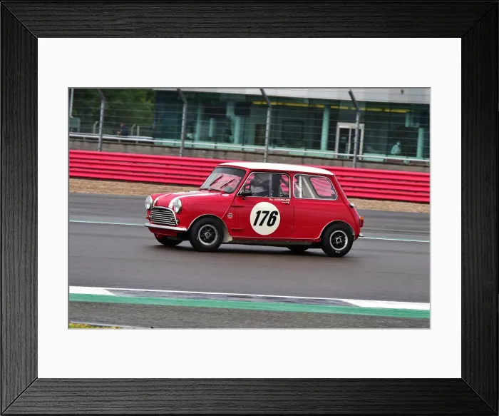 Framed Print : CM31 5823 Roy Alderslade, Austin Mini Cooper S Framed Print : CM31 5823 Roy Alderslade, Austin Mini Cooper S