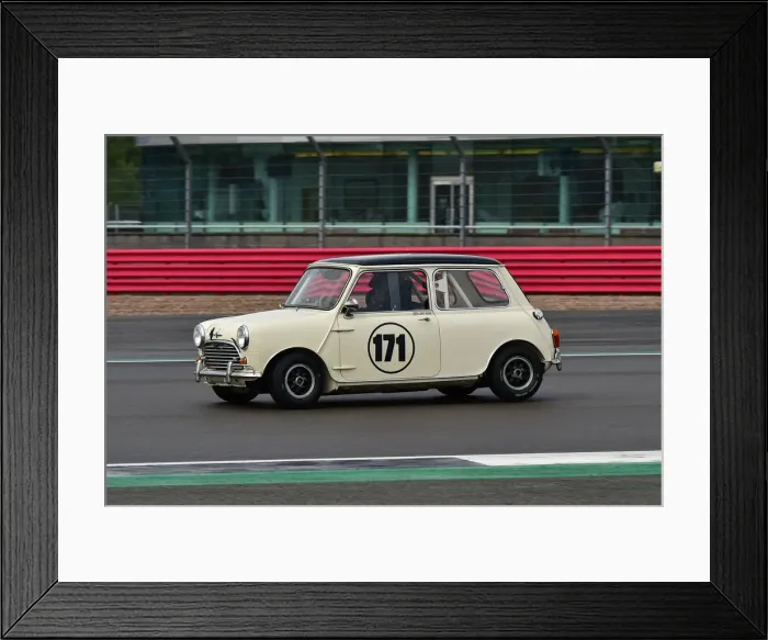 Framed Print : CM31 5835 Larry Warr, Morris Mini Cooper S Framed Print : CM31 5835 Larry Warr, Morris Mini Cooper S