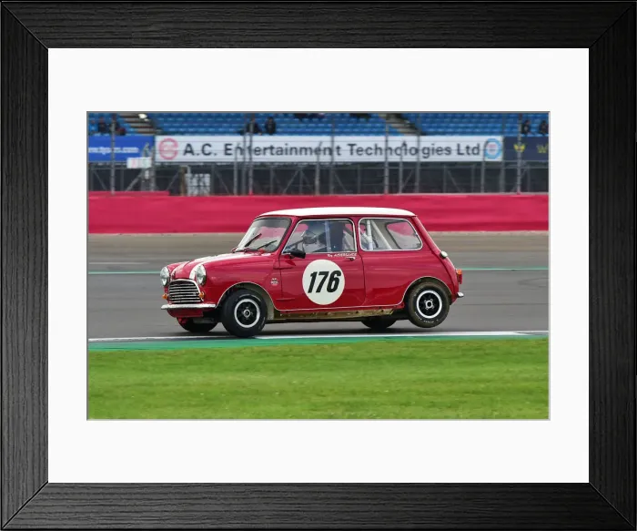 Framed Print : CM31 7124 Roy Alderslade, Austin Mini Cooper S Framed Print : CM31 7124 Roy Alderslade, Austin Mini Cooper S