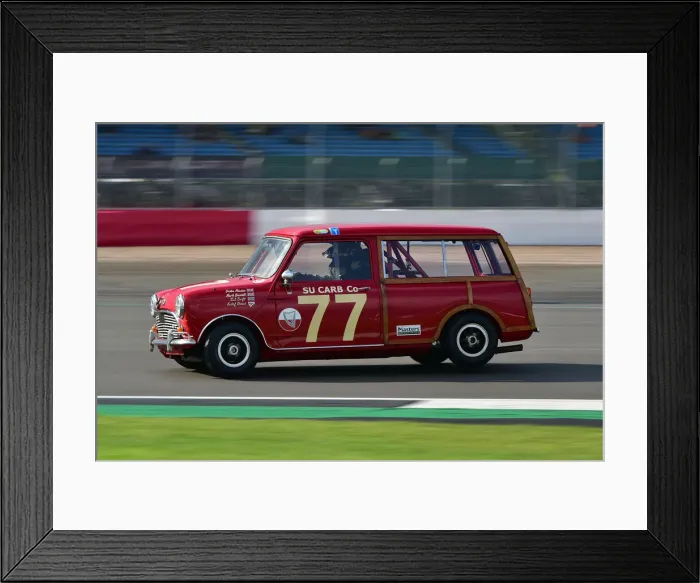 Framed Print : CM31 6909 Mark Burnett, Austin Mini Countryman Framed Print : CM31 6909 Mark Burnett, Austin Mini Countryman