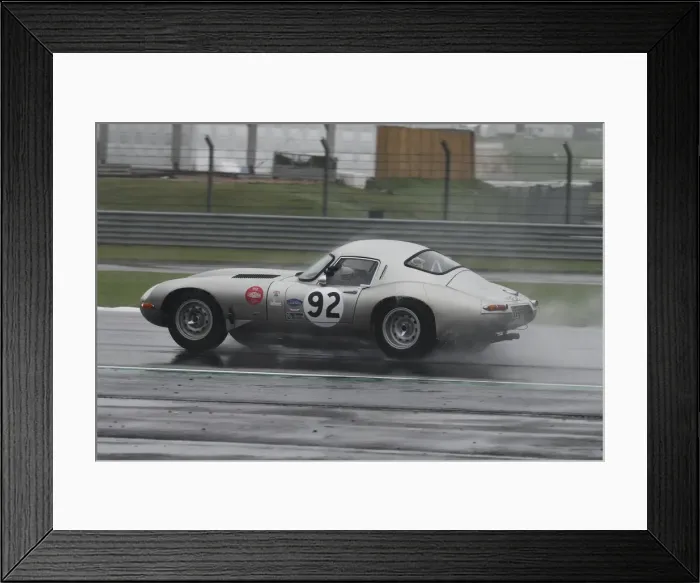 Framed Print : CJ9 3492 Callum Lockie, Julian Thomas, Jaguar E-Type