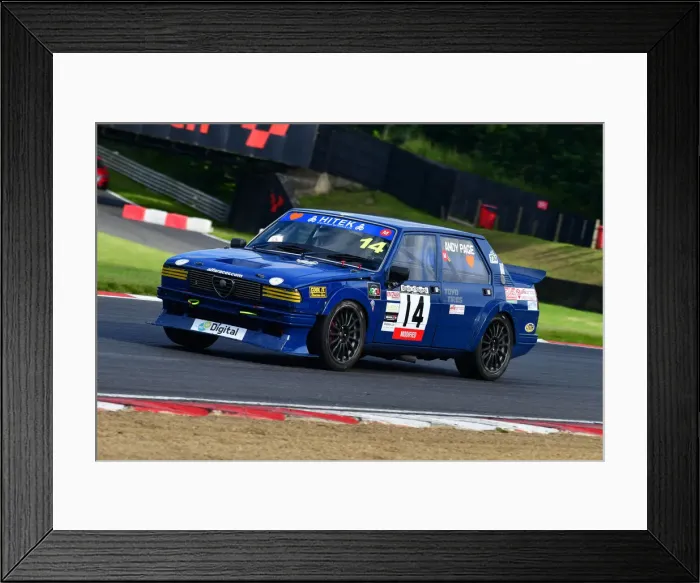 Framed Print : CJ9 4940 Andy Page, Alfa Romeo Giulietta 116 Framed Print : CJ9 4940 Andy Page, Alfa Romeo Giulietta 116
