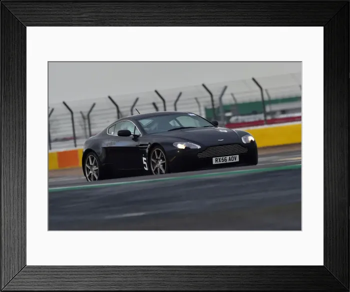 Framed Print : CM32 4322 Oliver Petch, Aston Martin V8 Vantage Framed Print : CM32 4322 Oliver Petch, Aston Martin V8 Vantage