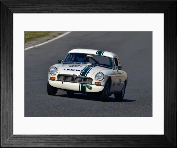 Framed Print : CJ10 4011 Stephen Moffatt, MG B Roadster Framed Print : CJ10 4011 Stephen Moffatt, MG B Roadster