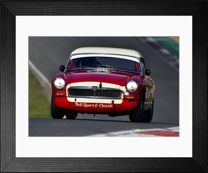 Framed Print : CJ10 4043 Peter Smith, MG B Roadster Framed Print : CJ10 4043 Peter Smith, MG B Roadster