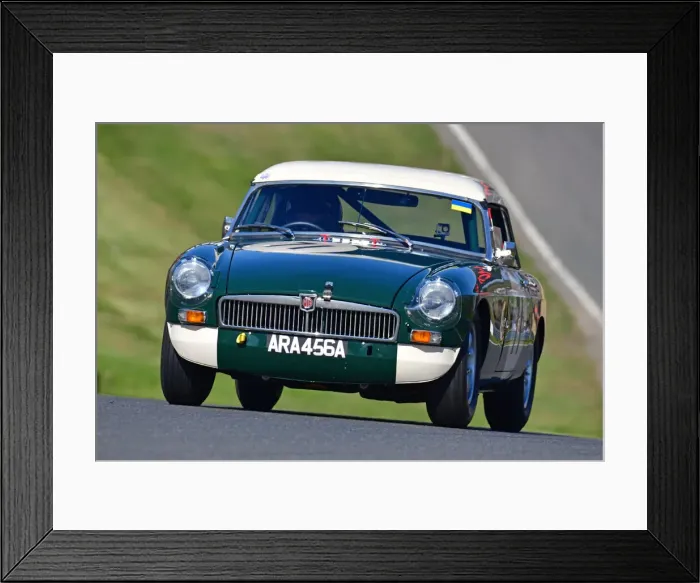 Framed Print : CJ10 4067 Geoff Gouriet, MG B Roadster Framed Print : CJ10 4067 Geoff Gouriet, MG B Roadster