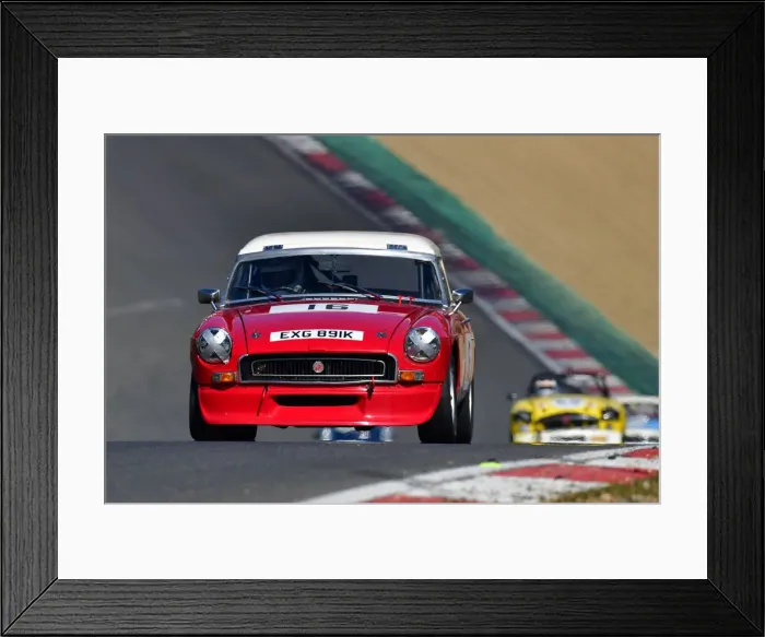 Framed Print : CJ10 3818 James Walpole, MG B Roadster Framed Print : CJ10 3818 James Walpole, MG B Roadster