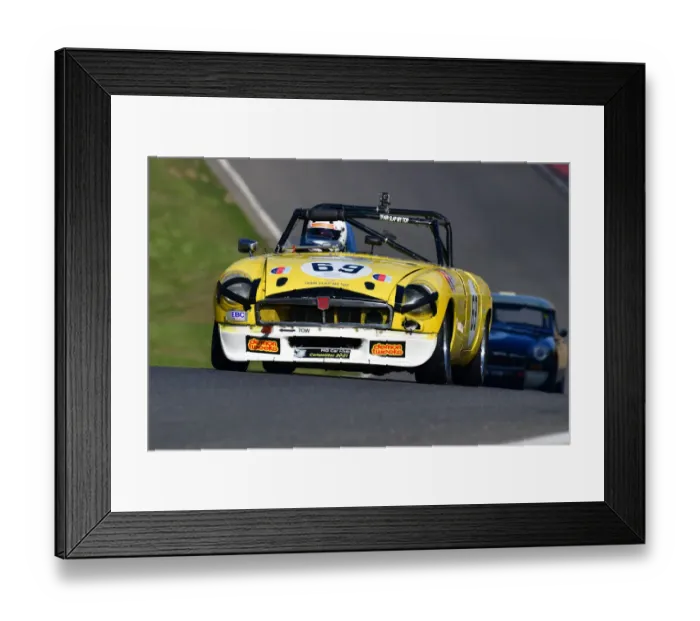 Framed Print : CJ10 3819 Peter Bramble, MG B Roadster Framed Print : CJ10 3819 Peter Bramble, MG B Roadster