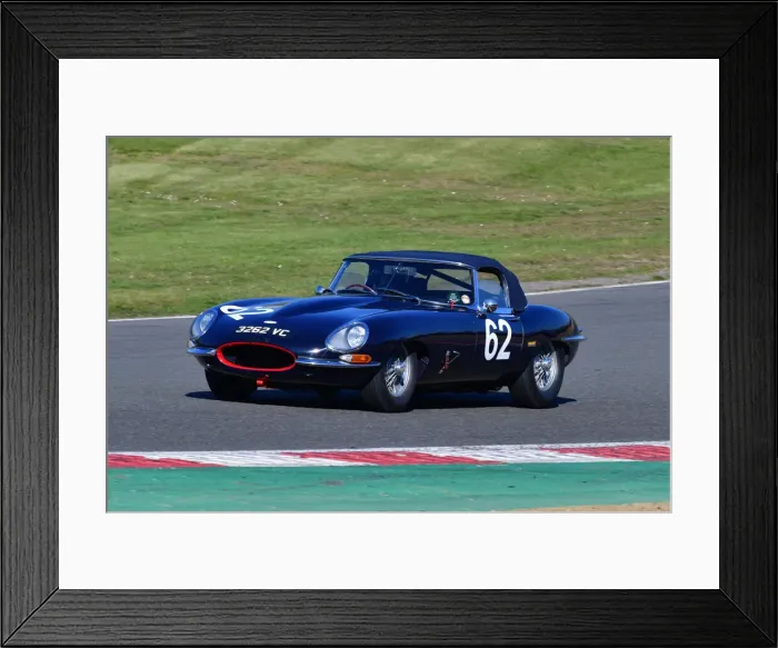 Framed Print : CJ10 3568 Roberto Giordanelli, Jaguar E-Type DHC Framed Print : CJ10 3568 Roberto Giordanelli, Jaguar E-Type DHC