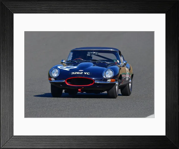 Framed Print : CJ10 3666 Roberto Giordanelli, Jaguar E-Type DHC Framed Print : CJ10 3666 Roberto Giordanelli, Jaguar E-Type DHC