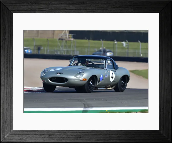 Framed Print : CM33 0875 Simon Hadfield, Joachim Folch, Jaguar E-Type Framed Print : CM33 0875 Simon Hadfield, Joachim Folch, Jaguar E-Type