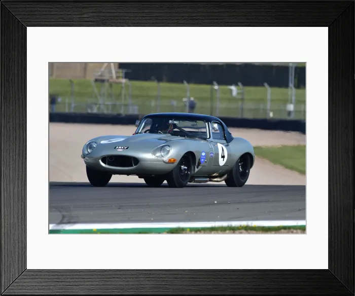 Framed Print : CM33 0861 Simon Hadfield, Joachim Folch, Jaguar E-Type Framed Print : CM33 0861 Simon Hadfield, Joachim Folch, Jaguar E-Type