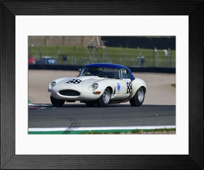 Framed Print : CM33 0858 Chris Ward, Richard Kent, Jaguar E-Type Framed Print : CM33 0858 Chris Ward, Richard Kent, Jaguar E-Type