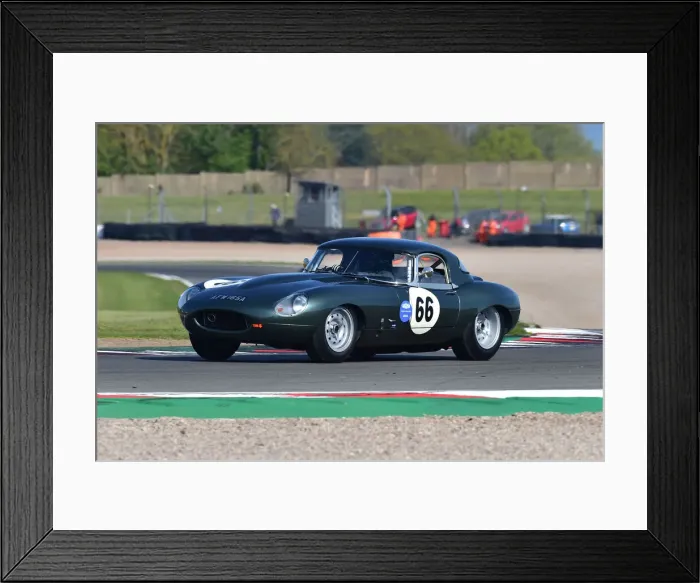 Framed Print : CM33 0891 Niall McFadden, Jaguar E-Type Framed Print : CM33 0891 Niall McFadden, Jaguar E-Type