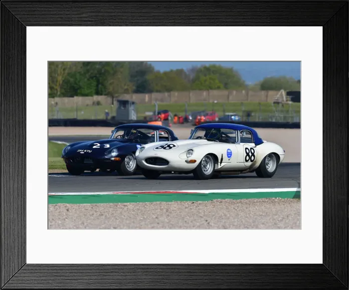 Framed Print : CM33 0890 Chris Ward, Richard Kent, Jaguar E-Type Framed Print : CM33 0890 Chris Ward, Richard Kent, Jaguar E-Type