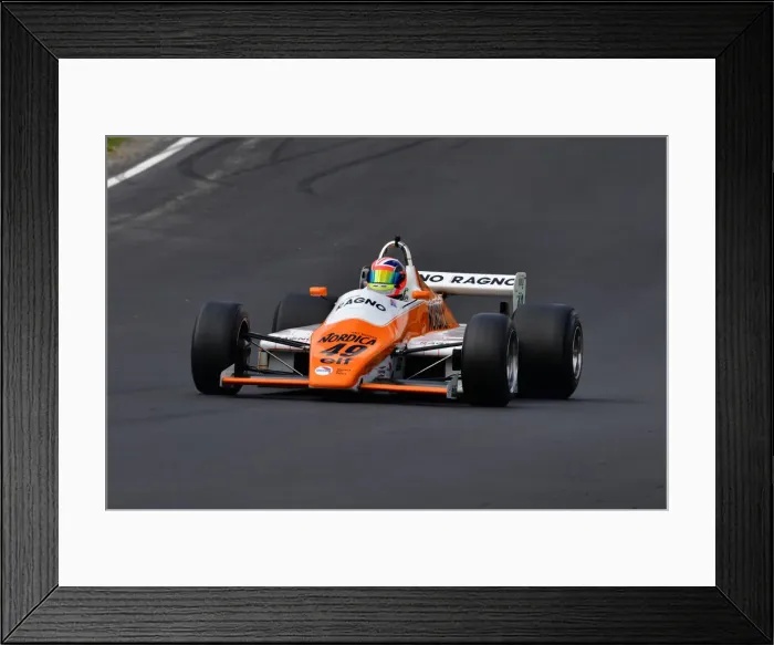 Framed Print : CJ11 2765 Neil Glover, Arrows A5 Framed Print : CJ11 2765 Neil Glover, Arrows A5