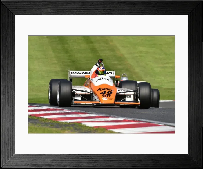 Framed Print : CM33 2840 Neil Glover, Arrows A5 Framed Print : CM33 2840 Neil Glover, Arrows A5