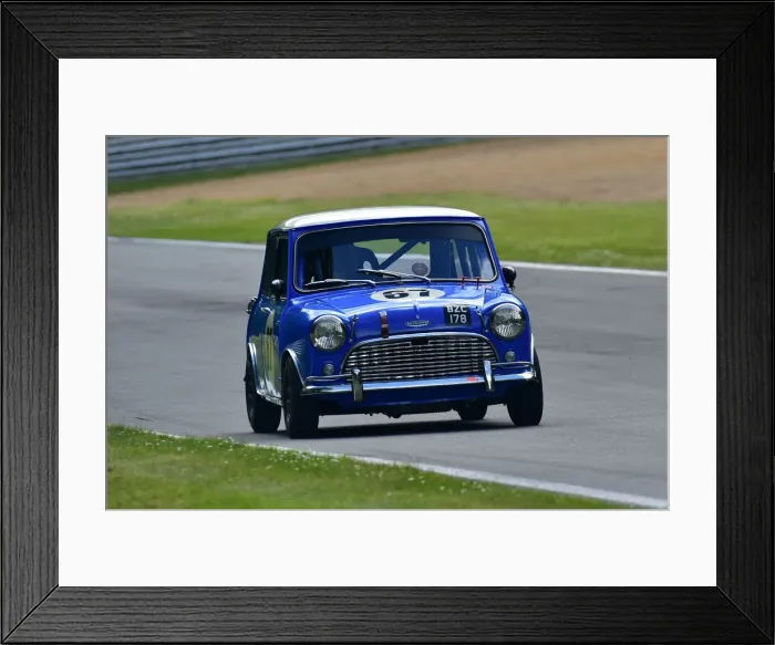 Framed Print : CM33 3278 Michael Cullen, Austin Mini Cooper S Framed Print : CM33 3278 Michael Cullen, Austin Mini Cooper S