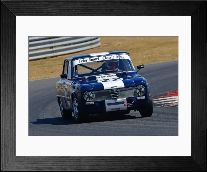 Framed Print : CJ11 6793 Peter Smart, Alfa Romeo Giulia Ti Framed Print : CJ11 6793 Peter Smart, Alfa Romeo Giulia Ti