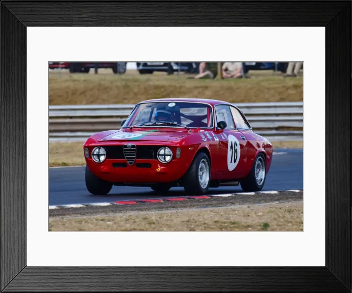 Framed Print : CJ11 6599 James Colburn, Alfa Romeo Giulia Sprint GT Framed Print : CJ11 6599 James Colburn, Alfa Romeo Giulia Sprint GT