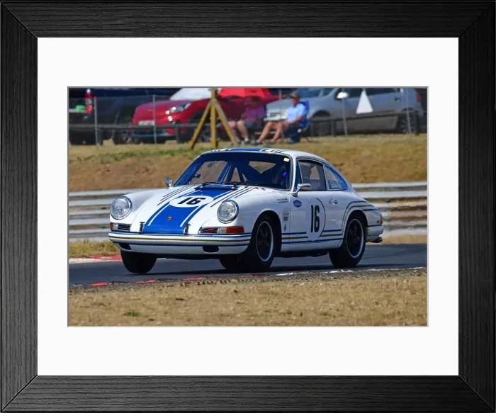 Framed Print : CJ11 6669 Bonamy Grimes, Johnny Mowlem, Porsche 911 Framed Print : CJ11 6669 Bonamy Grimes, Johnny Mowlem, Porsche 911