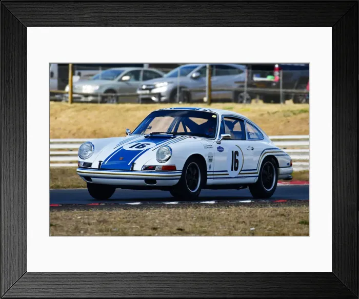 Framed Print : CJ11 6654 Bonamy Grimes, Johnny Mowlem, Porsche 911 Framed Print : CJ11 6654 Bonamy Grimes, Johnny Mowlem, Porsche 911