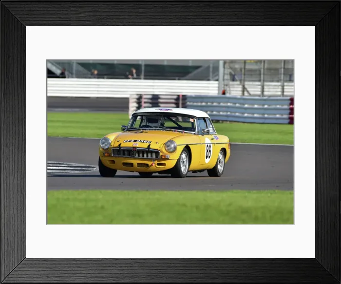 Framed Print : CM34 1577 Henry Jervis, Will Jervis, MG B Roadster Framed Print : CM34 1577 Henry Jervis, Will Jervis, MG B Roadster