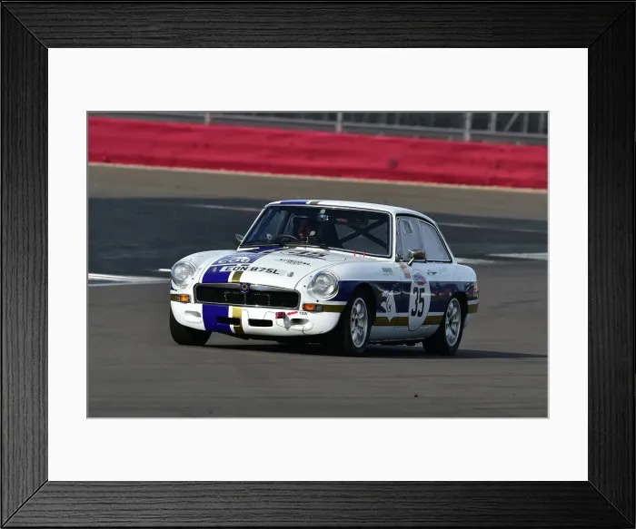 Framed Print : CM34 1897 Abbie Eaton, Anthony Greenhouse, MG B GT Framed Print : CM34 1897 Abbie Eaton, Anthony Greenhouse, MG B GT