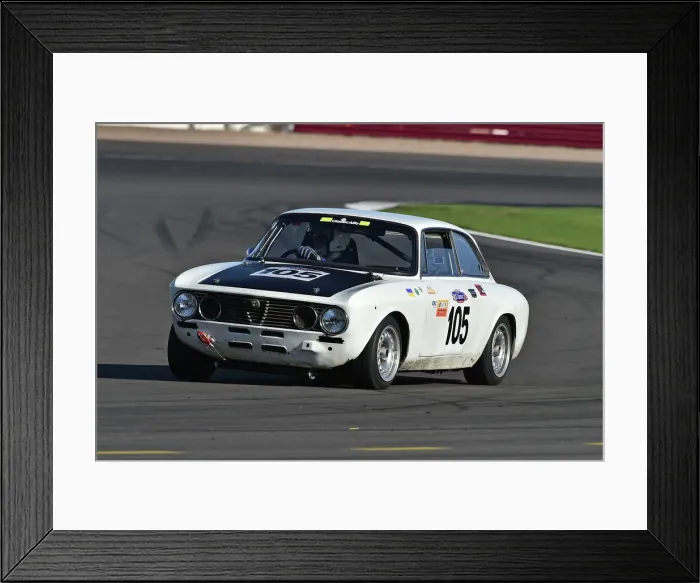 Framed Print : CM34 1328 Gary Lyon, Alfa Romeo GT2000 Framed Print : CM34 1328 Gary Lyon, Alfa Romeo GT2000