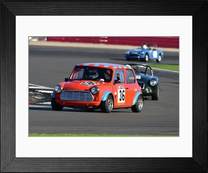 Framed Print : CM34 1277 Chris Watkinson, Austin Mini Framed Print : CM34 1277 Chris Watkinson, Austin Mini