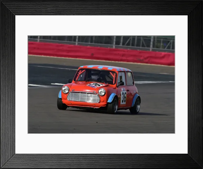 Framed Print : CM34 1879 Chris Watkinson, Austin Mini Framed Print : CM34 1879 Chris Watkinson, Austin Mini