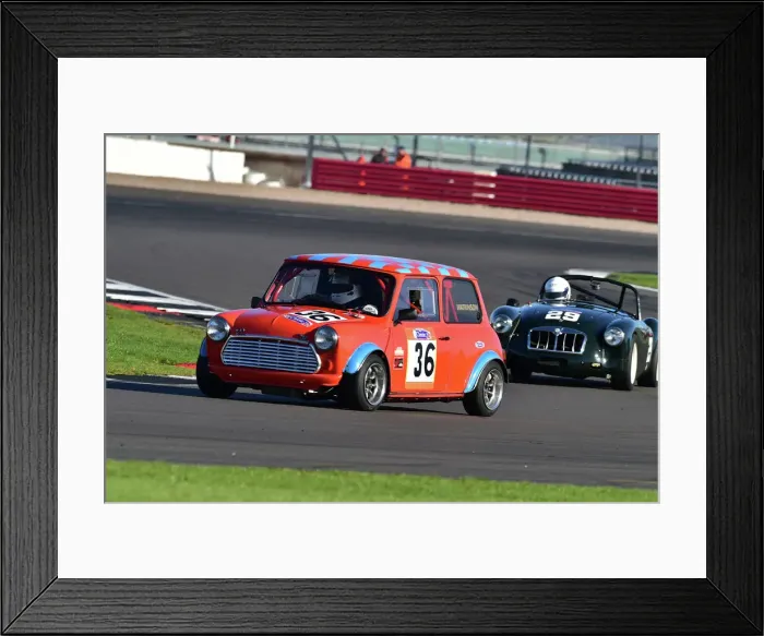 Framed Print : CM34 1255 Chris Watkinson, Austin Mini Framed Print : CM34 1255 Chris Watkinson, Austin Mini