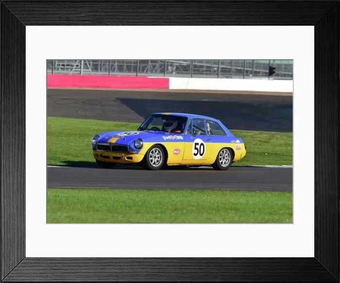 Framed Print : CM34 1306 David Waterhouse, Mark Richards, MG B GT Framed Print : CM34 1306 David Waterhouse, Mark Richards, MG B GT