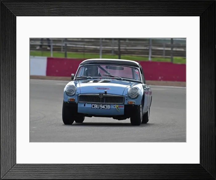 Framed Print : CM34 1761 Chris Winchester, MG B Roadster Framed Print : CM34 1761 Chris Winchester, MG B Roadster