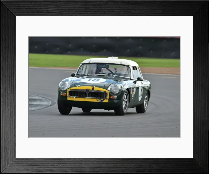 Framed Print : CM34 1738 Will Linley, Rob Griffiths, MG B Roadster Framed Print : CM34 1738 Will Linley, Rob Griffiths, MG B Roadster