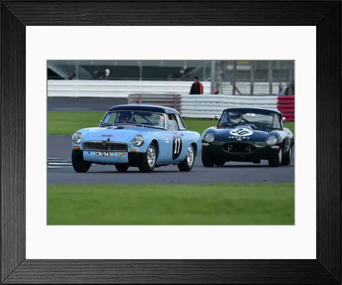 Framed Print : CM34 1663 Chris Winchester, MG B Roadster Framed Print : CM34 1663 Chris Winchester, MG B Roadster