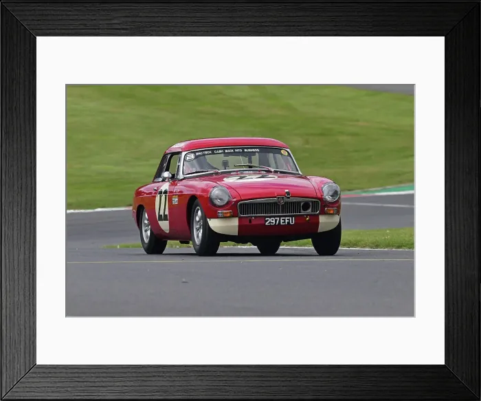 Framed Print : CJ11 2544 Tom Smith, MG B Roadster Framed Print : CJ11 2544 Tom Smith, MG B Roadster