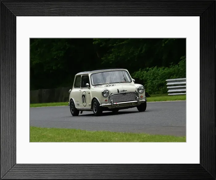 Framed Print : CM33 3771 Lawrence Warr, Morris Mini Cooper S Framed Print : CM33 3771 Lawrence Warr, Morris Mini Cooper S