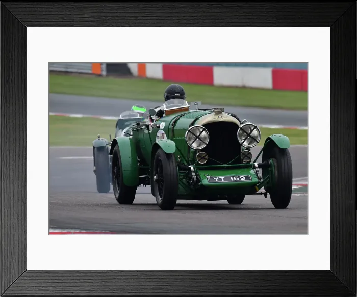 Framed Print : CJ10 9621 Oliver Llewellyn, Bentley 4½ Framed Print : CJ10 9621 Oliver Llewellyn, Bentley 4½