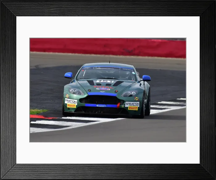 Framed Print : CJ12 0516 Richard Taffinder, Aston Martin GT4