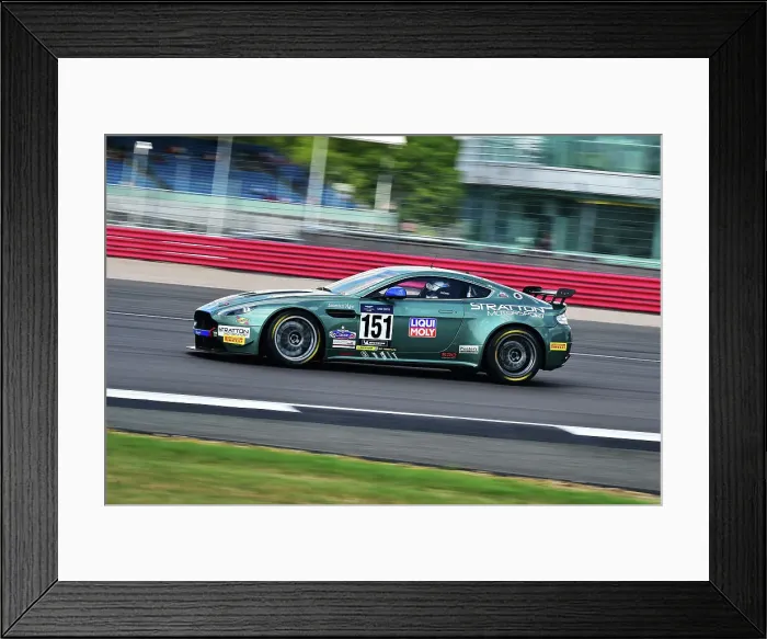 Framed Print : CM33 7390 Richard Taffinder, Aston Martin GT4