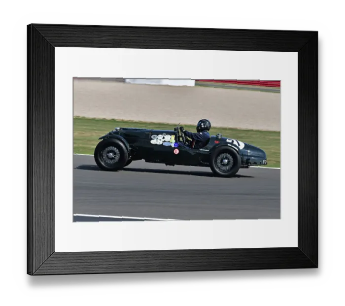 Framed Print : CJ11 8463 Alan Middleton, Aston Martin Speed, Red Dragon
