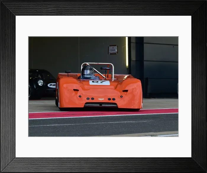 Framed Print : CM33 7624 Robert Shaw, Chevron B19 Framed Print : CM33 7624 Robert Shaw, Chevron B19