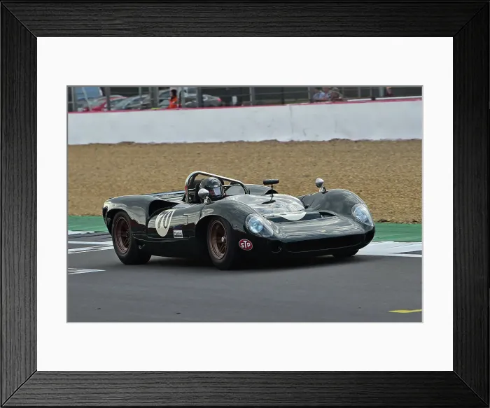 Framed Print : CM33 7768 Steve Seaman, Lola T70 Mk2 Spyder Framed Print : CM33 7768 Steve Seaman, Lola T70 Mk2 Spyder