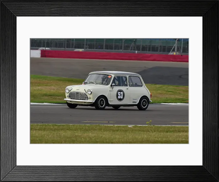 Framed Print : CM33 8285 Phil Bullen-Brown, Austin Mini Cooper S Framed Print : CM33 8285 Phil Bullen-Brown, Austin Mini Cooper S