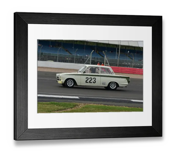 Framed Print : CM33 8517 Gerry Townsend, Ford Lotus Cortina Framed Print : CM33 8517 Gerry Townsend, Ford Lotus Cortina