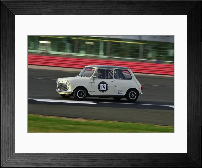 Framed Print : CM33 8635 Phil Bullen-Brown, Austin Mini Cooper S Framed Print : CM33 8635 Phil Bullen-Brown, Austin Mini Cooper S