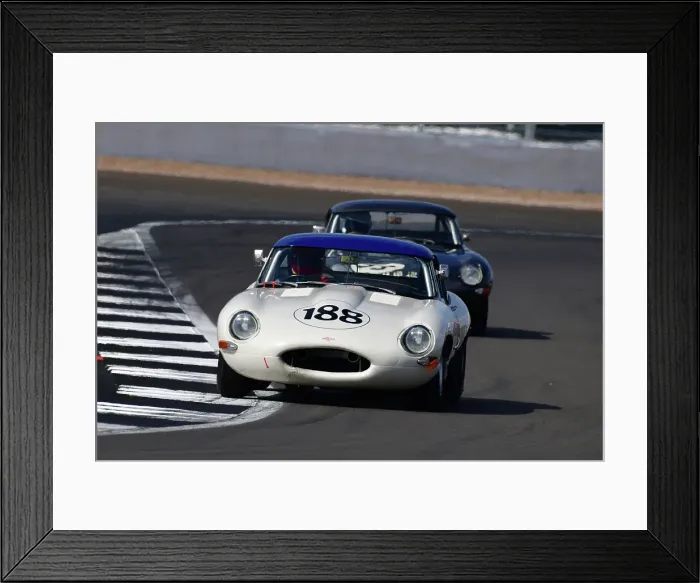 Framed Print : CJ11 9041 Richard Kent, Chris Ward, Jaguar E-Type Framed Print : CJ11 9041 Richard Kent, Chris Ward, Jaguar E-Type